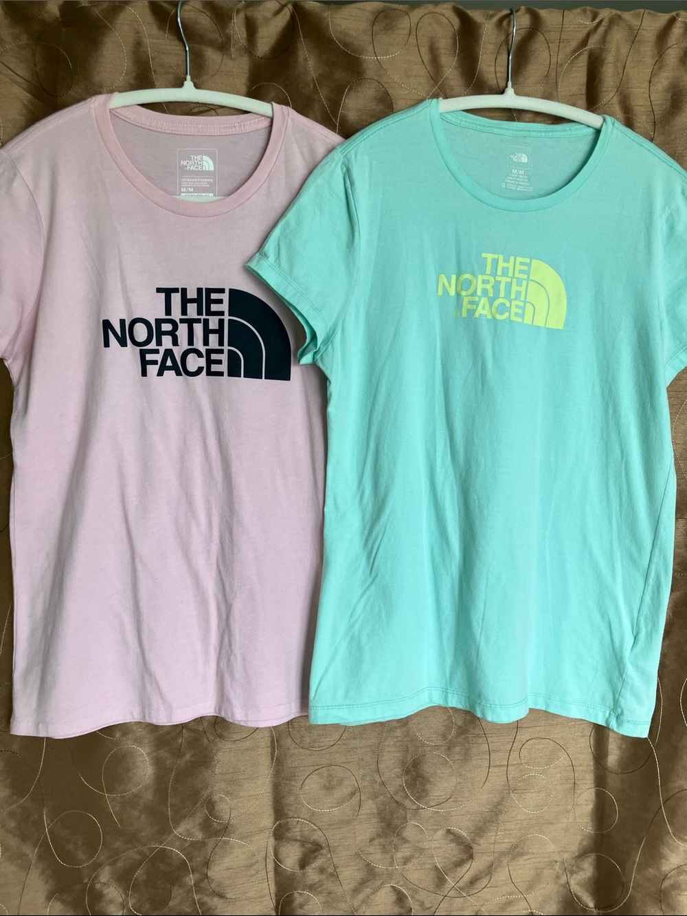 The North Face Women’s Medium Logo Graphic T-Shirt Bundle Pink Mint Lot of 2